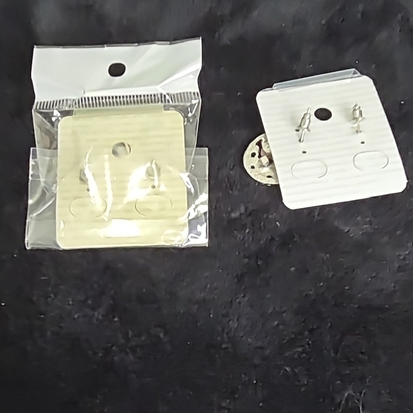 Chic Silver and Green Teardrop Earrings Bundle - Picture 2 of 3